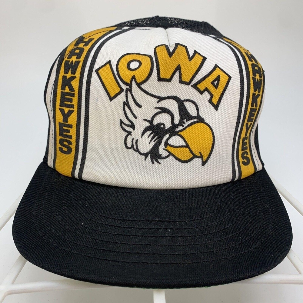 Vintage Iowa Hawkeyes SnapBack Hat Mesh Cap Iowa‎ Script Logo